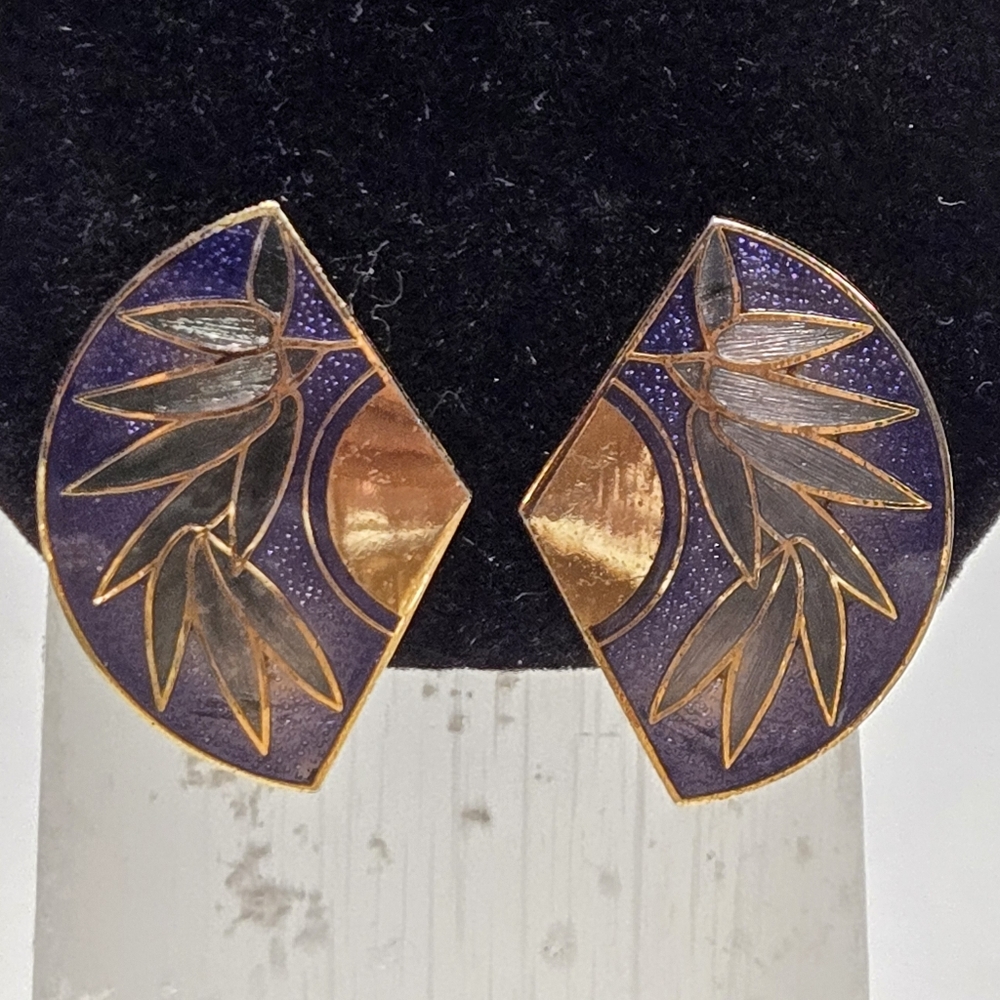 Vintage Goldtone and Purple Enamel Leaf Clip Earrings 1 3/8" X 1"